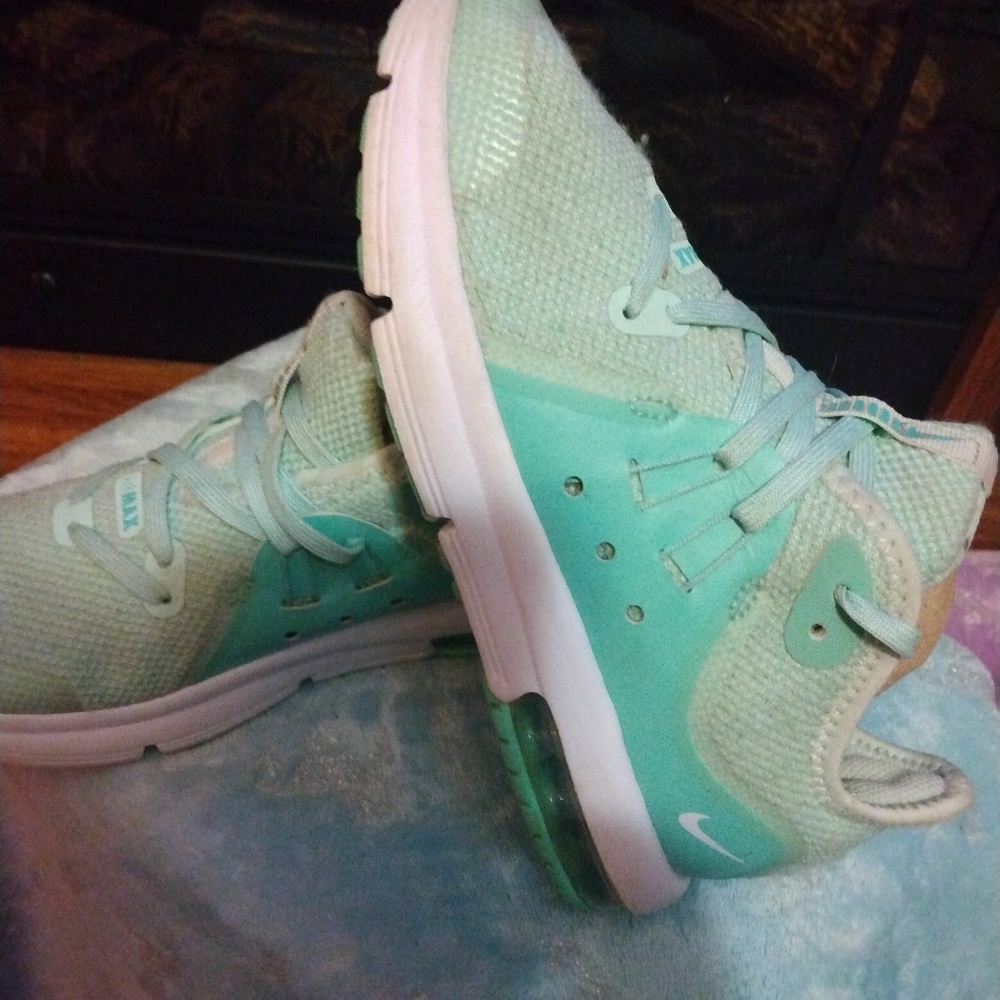 Size 1 & 1/2 little girl's Nike shoes